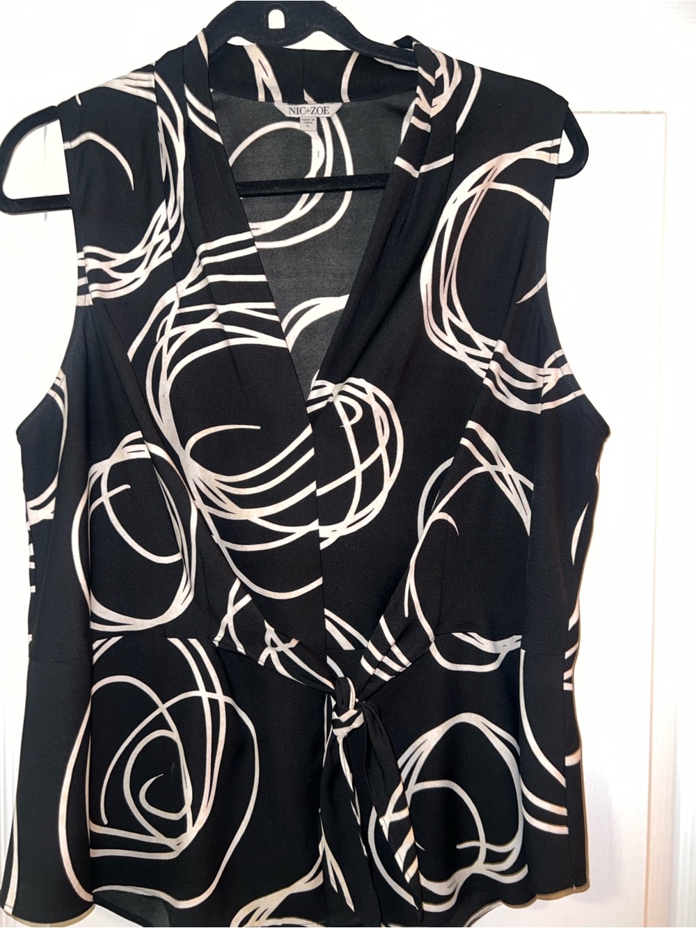 NIC+ZOE Billow Tank Black White Abstract Print Tie Front Blouse NWOT Size L